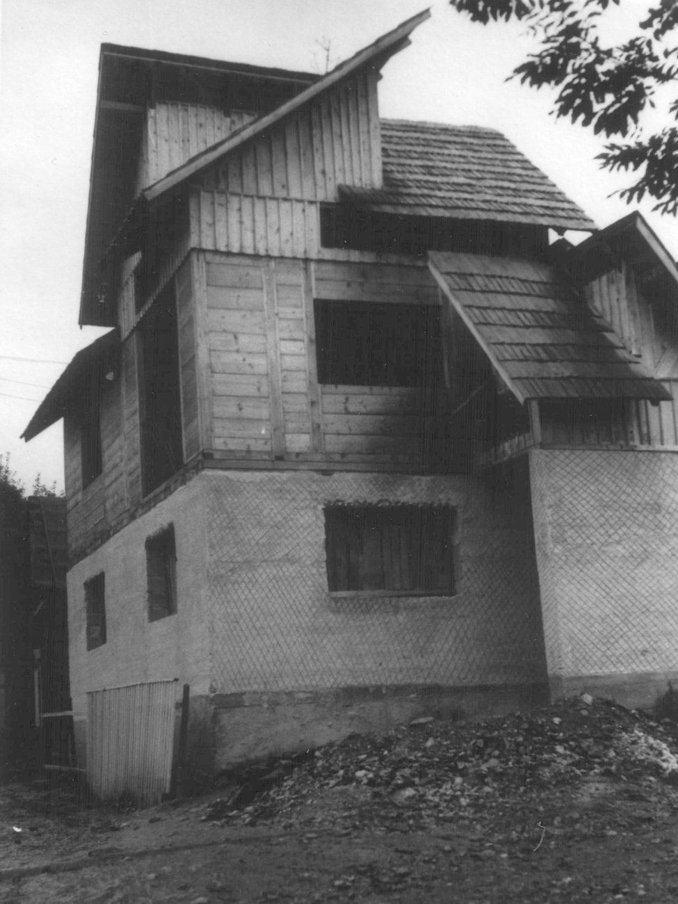 Haus mit vielen Dächern