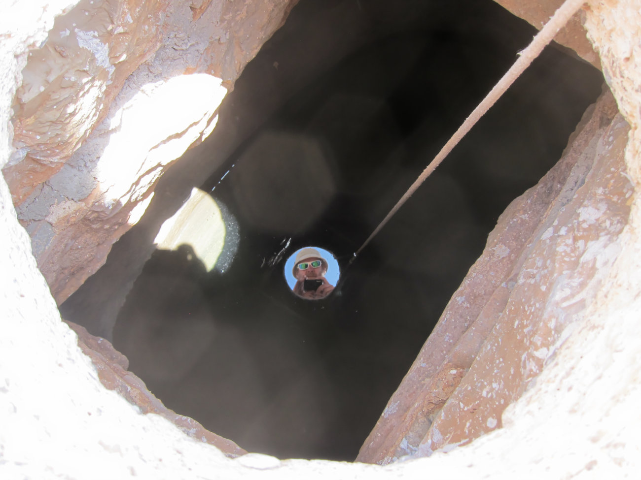 Zisterne an der Kirche