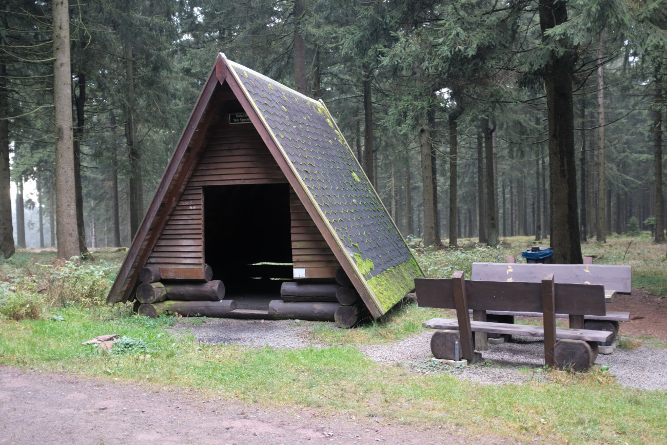 Schutzhütte am Sperrhügel