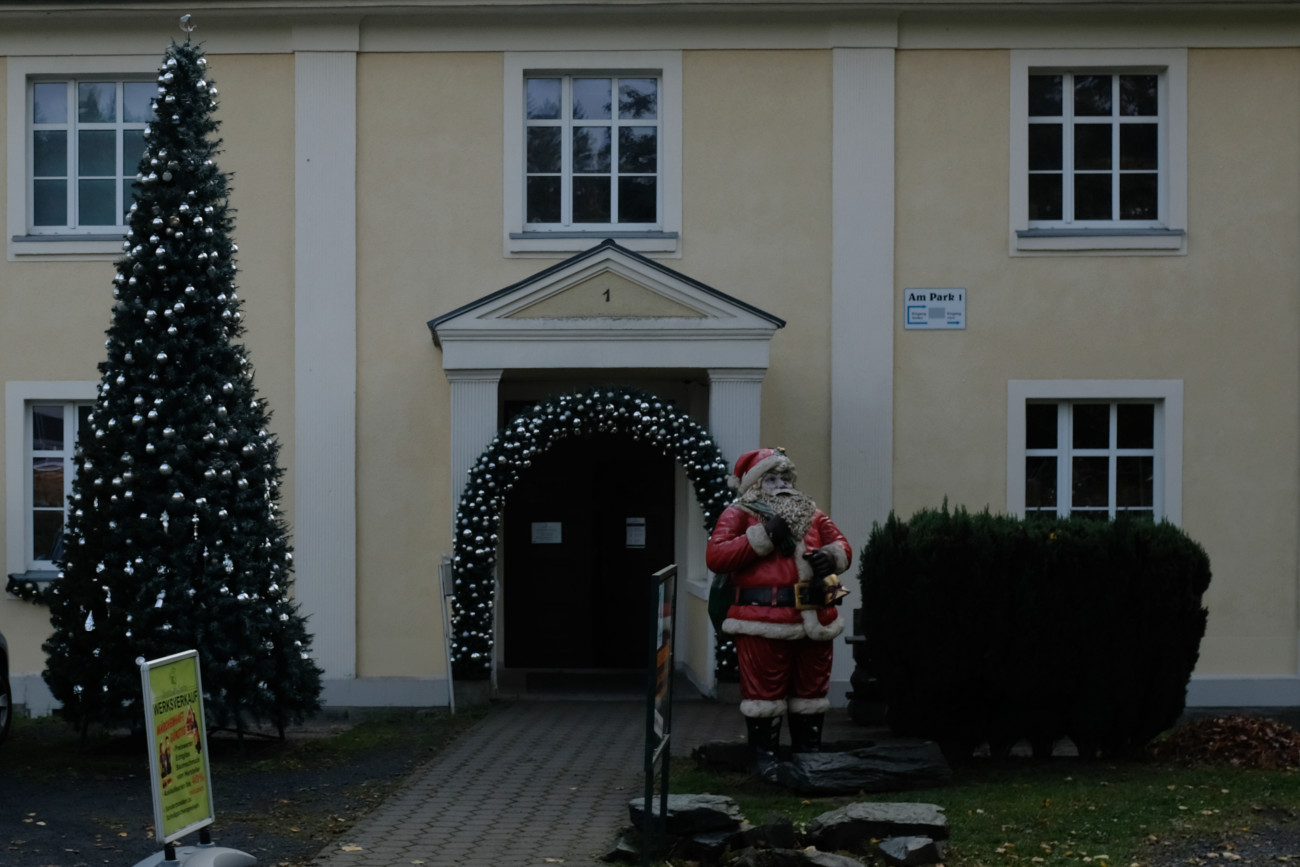 Weihnachtsbaumkugelverkauf