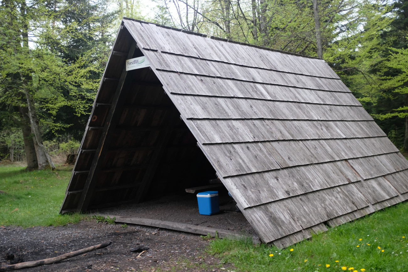 Schutzdach Dreimarkstein