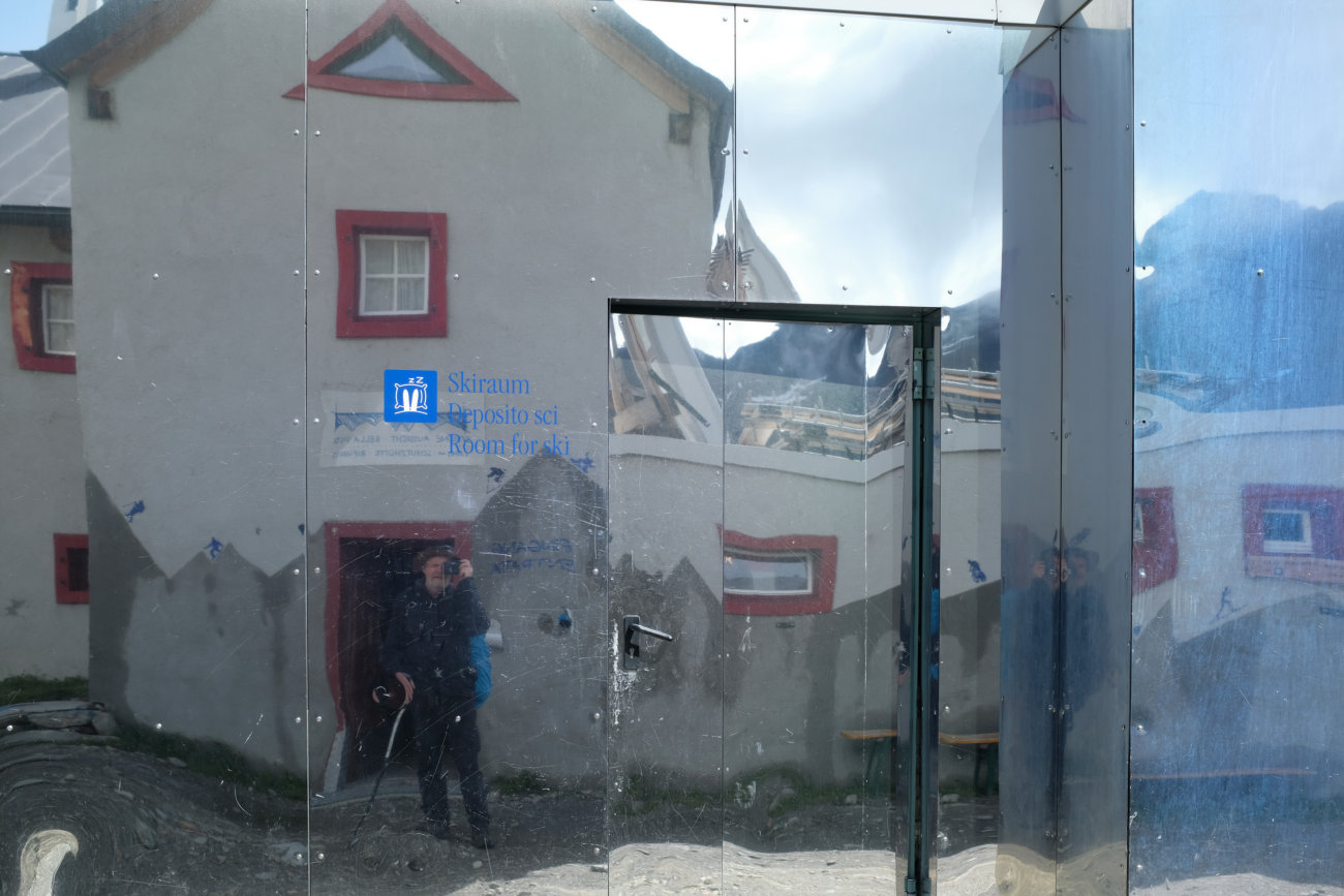 Schöne Aussicht im Spiegel