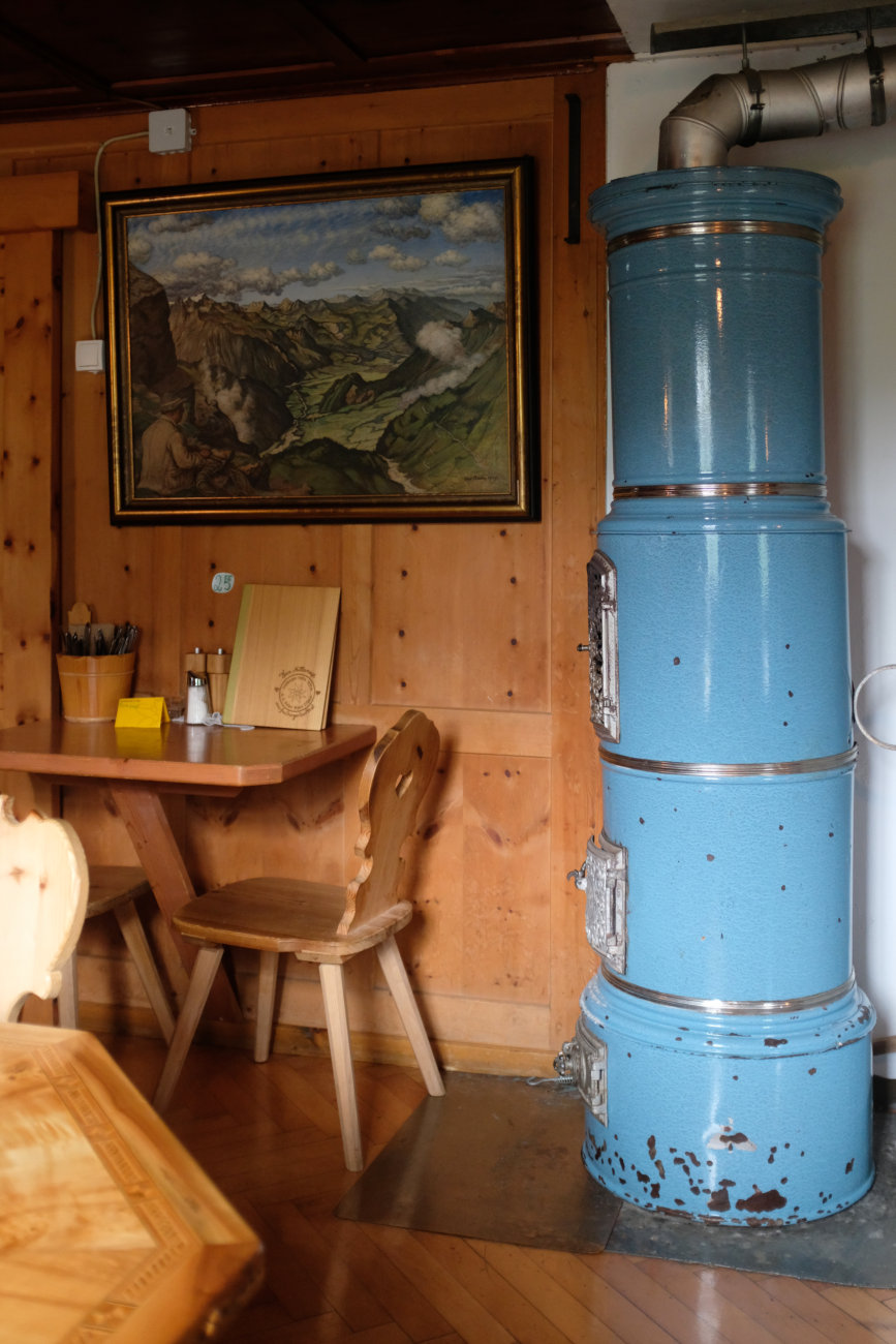 Gastraum Freiburger Hütte