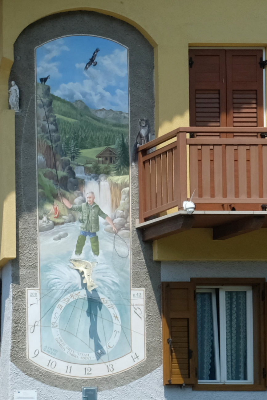 Sonnenuhr 42 in Monclassico