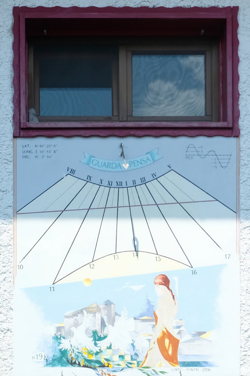 Sonnenuhr 19 in Monclassico