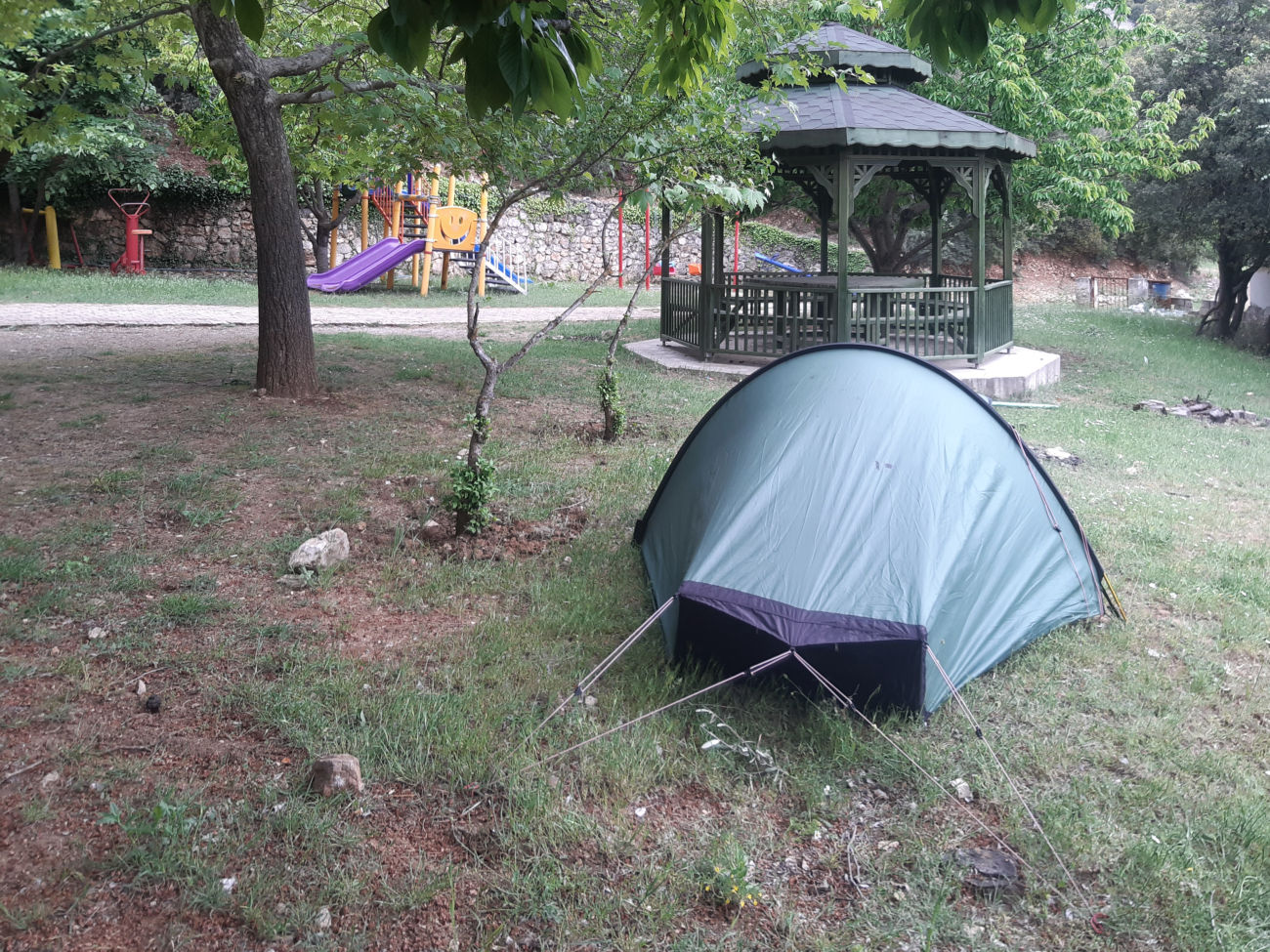 Zelt am Spielplatz