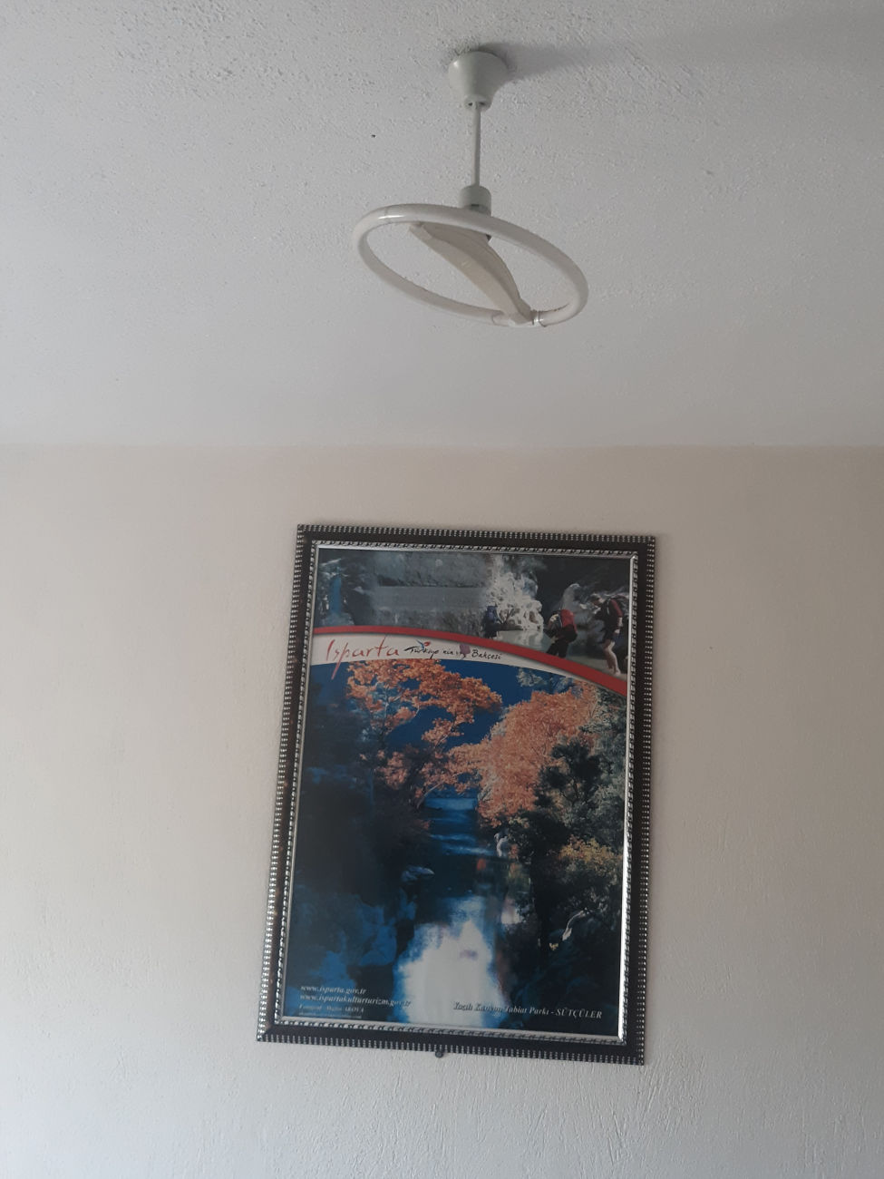 Bild und Deckenleuchte