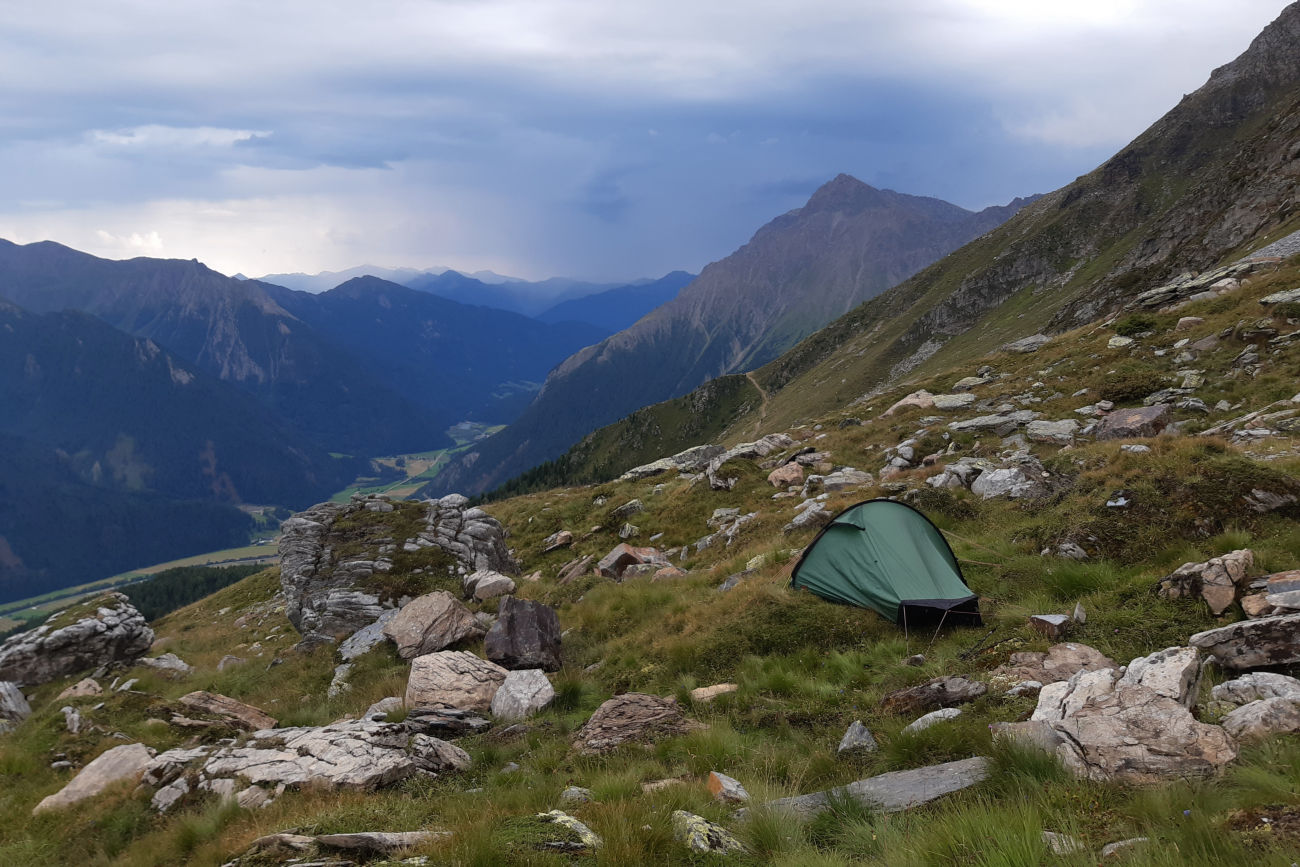 Zelt unterhalb des Wolfendorns